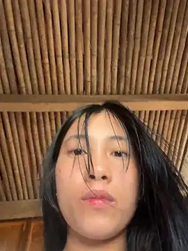 Snapshot of EmLy02 chatting on 05-07-26, 01:55 EmLy02 online show from 05-07-26, 01:55