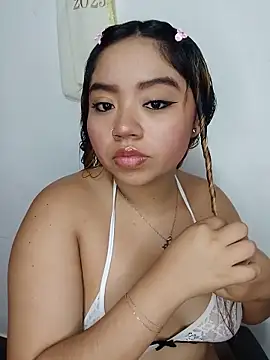 Emily  Hott online show from 05-22-26, 09:26