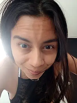 Snapshot of demonicangelic chatting on 10-08-25, 12:47 demonicangelic online show from 10-08-25, 12:47