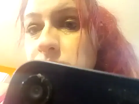 Snapshot of LusciousKandy chatting on 10-07-25, 06:49 LusciousKandy online show from 10-07-25, 06:49