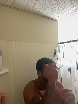 Kingstrokezxx online show from 11-13-25, 03:49