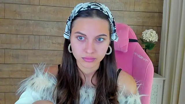 AlisaVersailles online show from 10-02-25, 04:08