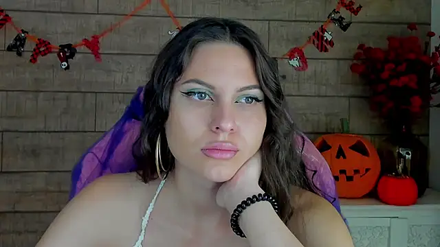 AlisaVersailles online show from 10-31-25, 04:19