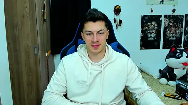 javiersexymann online show from 12-03-24, 04:14