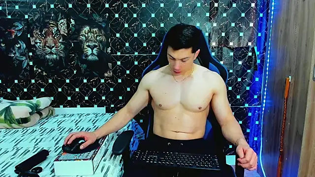 javiersexymann online show from 06-09-26, 07:03