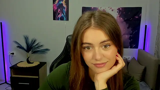 Snapshot of TracySpark chatting on 09-25-25, 05:44 TracySpark online show from 09-25-25, 05:44