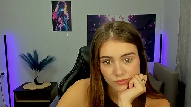 Snapshot of TracySpark chatting on 10-02-25, 06:53 TracySpark online show from 10-02-25, 06:53