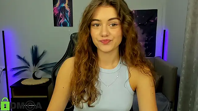 Snapshot of TracySpark chatting on 10-19-25, 06:58 TracySpark online show from 10-19-25, 06:58