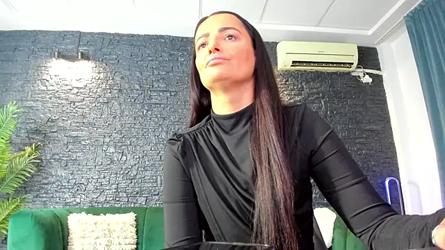 AnneSins online show from 10-28-25, 07:05