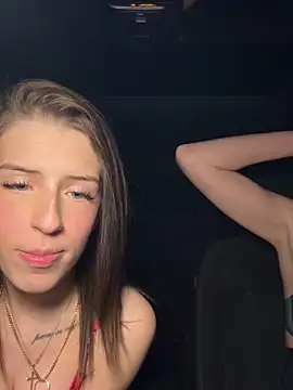 Snapshot of emilypeperoni chatting on 03-04-26, 06:25 emilypeperoni online show from 03-04-26, 06:25