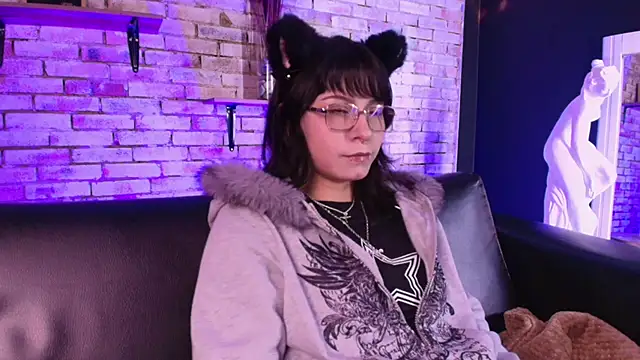 Snapshot of kitty_malach chatting on 03-21-26, 03:11 kitty malach online show from 03-21-26, 03:11