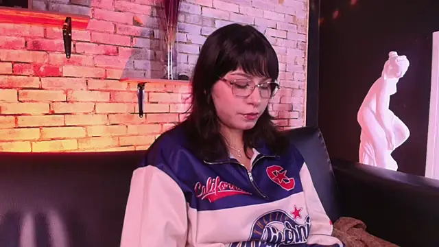 Snapshot of kitty_malach chatting on 03-22-26, 03:21 kitty malach online show from 03-22-26, 03:21