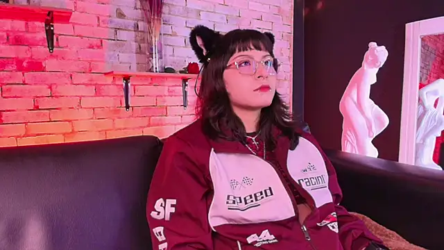 Snapshot of kitty_malach chatting on 03-24-26, 03:33 kitty malach online show from 03-24-26, 03:33