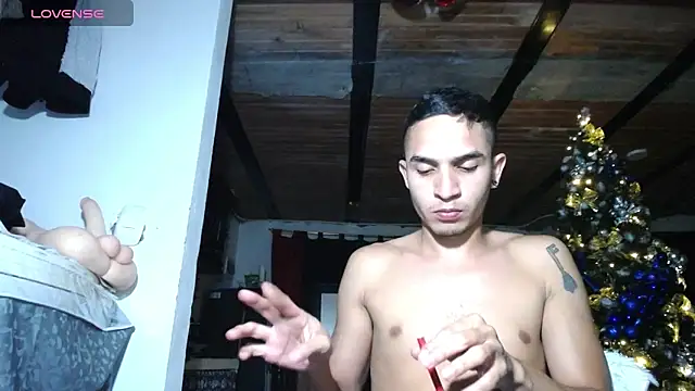 Angel latinboy online show from 12-20-24, 01:58