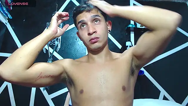 Angel latinboy online show from 10-20-25, 11:27