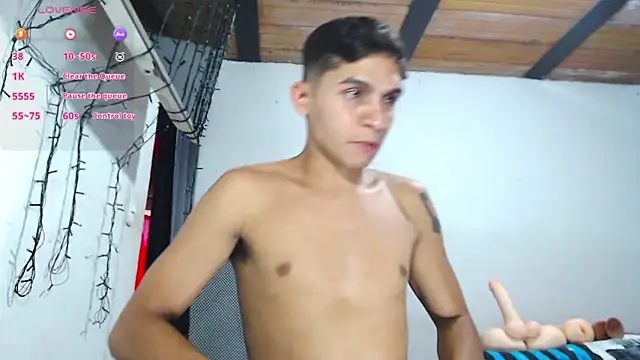 Angel latinboy online show from 11-12-25, 08:52