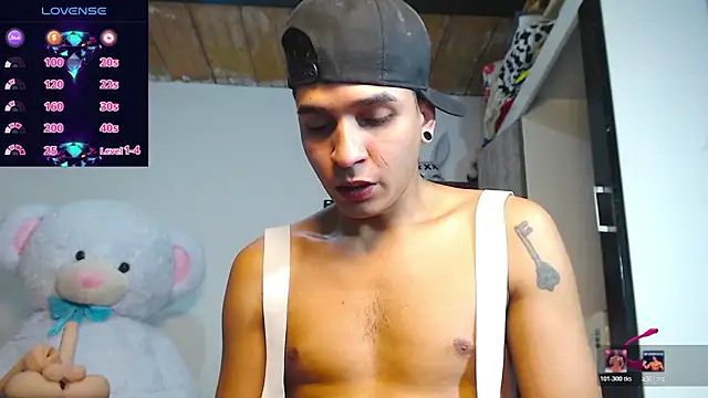Angel latinboy online show from 04-29-26, 03:16