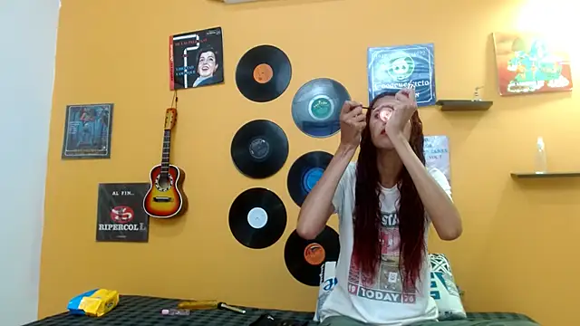 skinnyverus18 online show from 09-27-25, 07:08