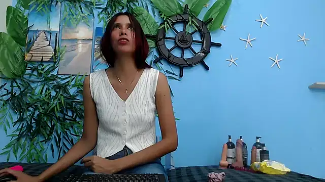 skinnyverus18 online show from 06-24-26, 07:57