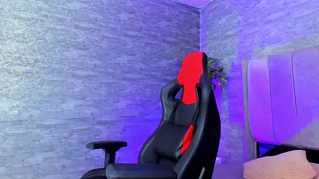 ArthurCox online show from 01-08-26, 07:38