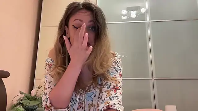 Ange1Alexis online show from 09-21-25, 05:03