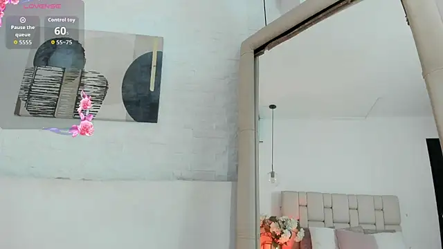 Sarah GothicGirl online show from 05-09-26, 07:41