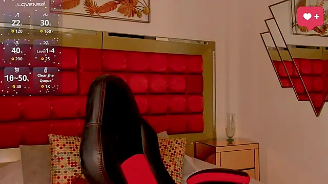 SaraWagner  online show from 05-30-26, 12:30
