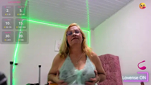 esmeraldaladys online show from 06-20-26, 07:16