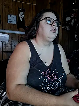 Snapshot of GoddessDess chatting on 11-20-25, 05:45 GoddessDess online show from 11-20-25, 05:45