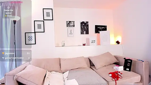 Miacorner  online show from 09-28-25, 06:35