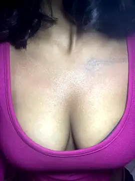 Joy Love Roxie online show from 10-04-25, 06:06