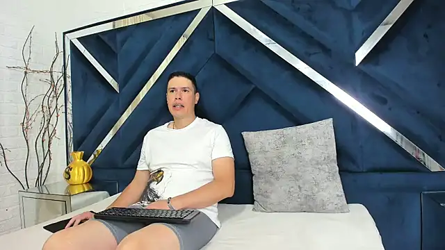 CandyandSteven online show from 09-28-25, 02:39