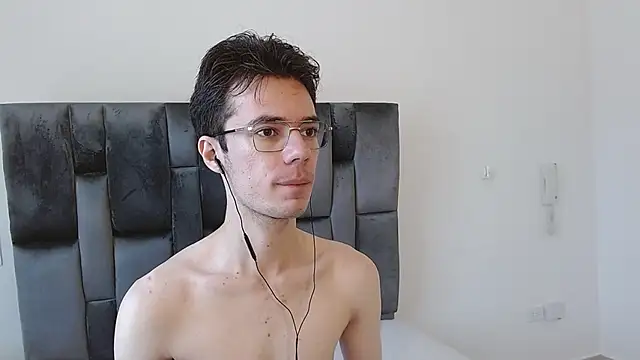 Snapshot of VIKTORNOIR chatting on 11-07-25, 02:17 VIKTORNOIR online show from 11-07-25, 02:17