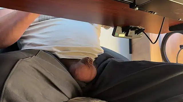 Snapshot of hornysmallcockgermany chatting on 03-04-26, 01:28 hornysmallcockgermany online show from 03-04-26, 01:28