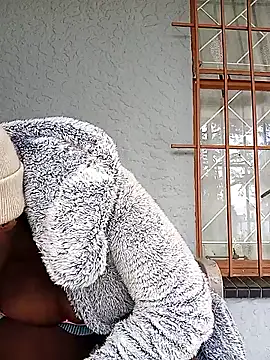 Snapshot of MatureGoddess_ chatting on 03-16-26, 06:17 MatureGoddess online show from 03-16-26, 06:17