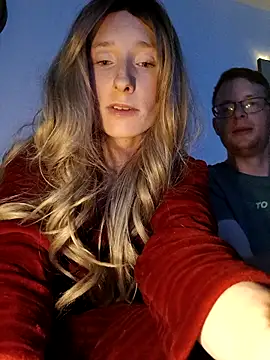 Snapshot of Maeve92 chatting on 09-10-25, 08:09 Maeve92 online show from 09-10-25, 08:09