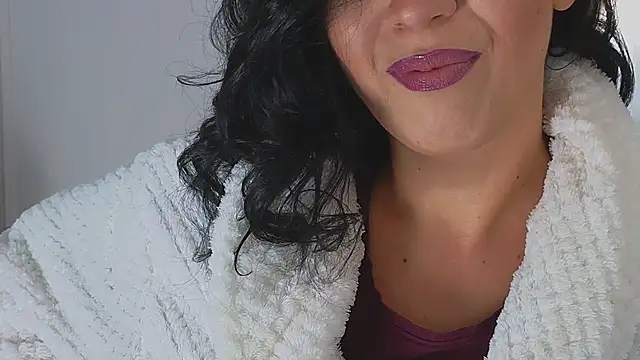 Snapshot of AlyaRei chatting on 10-03-25, 06:49 AlyaRei online show from 10-03-25, 06:49