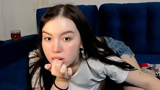 Snapshot of LexeeLuv chatting on 10-16-25, 02:23 LexeeLuv online show from 10-16-25, 02:23