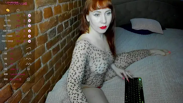 Snapshot of Cutiee_Alicee chatting on 03-15-25, 01:30 Cutiee Alicee online show from 03-15-25, 01:30