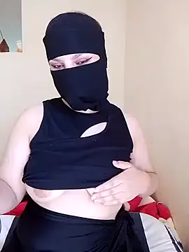 Snapshot of Diva_watine chatting on 10-16-25, 02:29 Diva watine online show from 10-16-25, 02:29