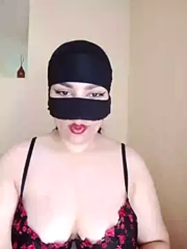 Snapshot of Diva_watine chatting on 11-04-25, 12:37 Diva watine online show from 11-04-25, 12:37