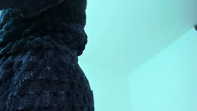 77Neferkitty77 online show from 03-28-26, 08:41