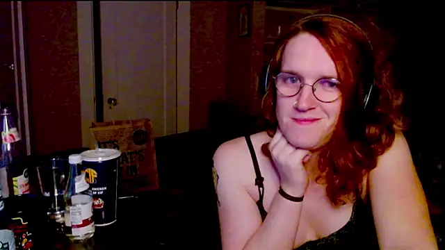 Snapshot of Rewpert chatting on 11-05-25, 08:36 Rewpert online show from 11-05-25, 08:36