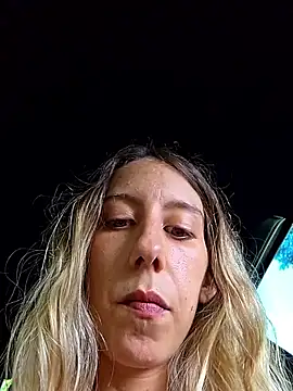 Snapshot of PetiteSecrets chatting on 10-03-25, 03:20 PetiteSecrets online show from 10-03-25, 03:20