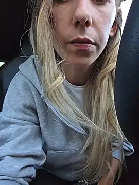 Snapshot of PetiteSecrets chatting on 11-16-25, 03:17 PetiteSecrets online show from 11-16-25, 03:17