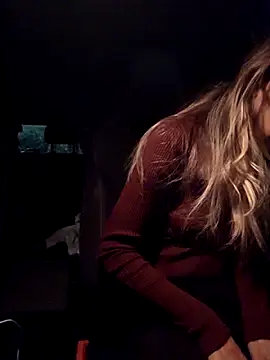 Snapshot of PetiteSecrets chatting on 02-15-26, 08:27 PetiteSecrets online show from 02-15-26, 08:27