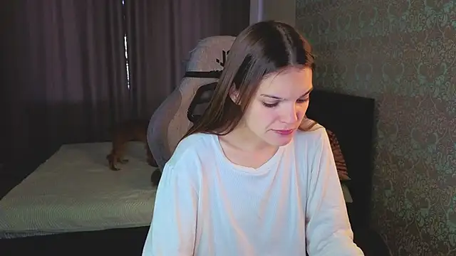 magic shy  online show from 09-30-25, 01:32