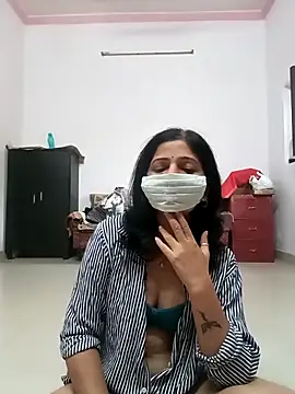 Snapshot of BITEXBABYlove chatting on 10-17-25, 02:04 BITEXBABYlove online show from 10-17-25, 02:04