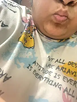 indian-hotmilfs online show from 09-26-25, 01:26