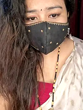 indian-hotmilfs online show from 05-05-26, 03:53